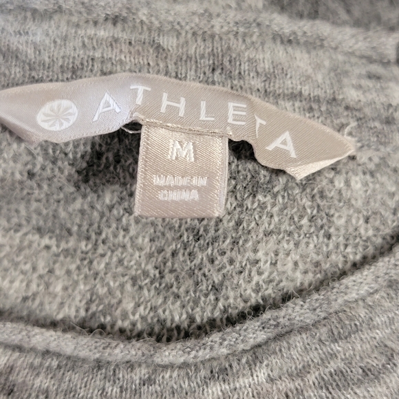 ATHLETA Undercover Camo Pullover Sweater Size M Gray Alpaca Hiking Climbing CYA - Picture 11 of 14
